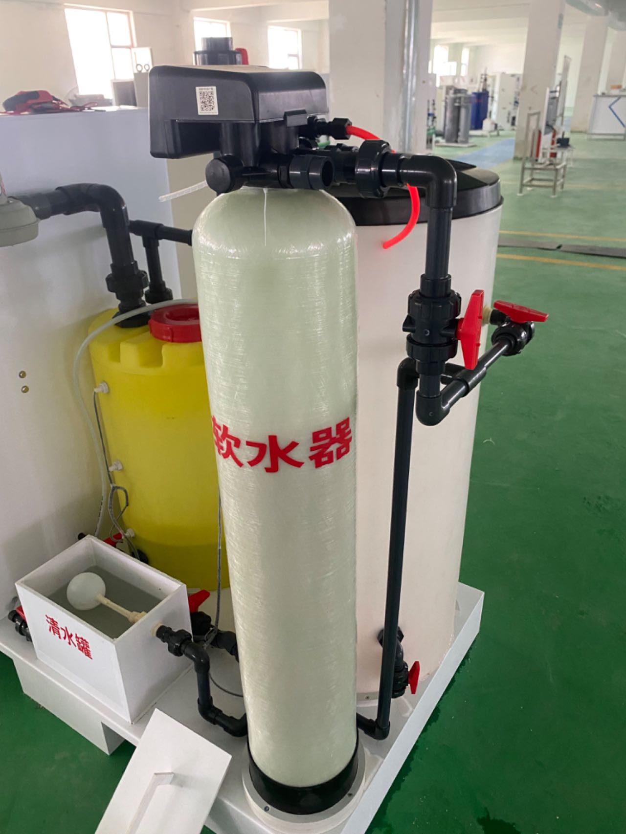 Sodium hypochlorite generator