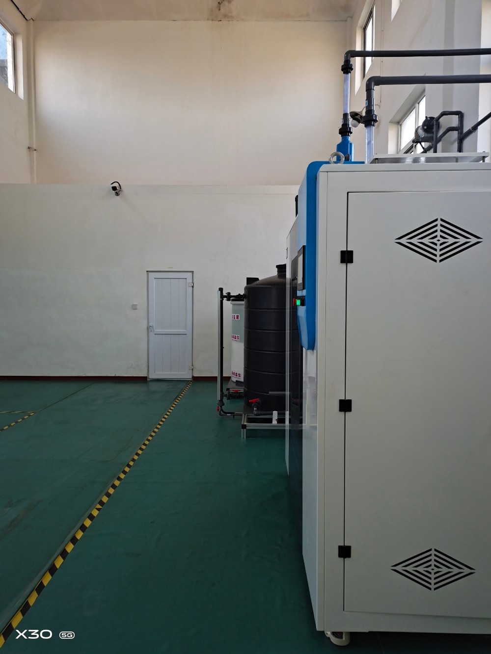 Low-Strength Hypochlorite Generator